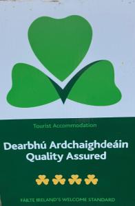 The Lazy Llama Shepherd Hut Campview Farm Stay