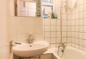 Spacious Room in Central London