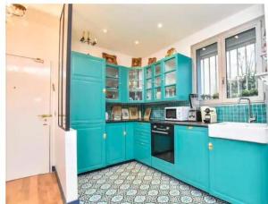 Appartements Place du Trocadero 25 mins away : photos des chambres