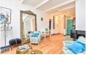 Appartements Place du Trocadero 25 mins away : photos des chambres