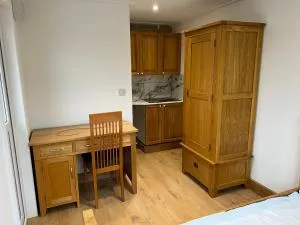 Nikolay Lodge - Falfield