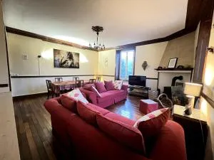 Nice authentic house - Apchat