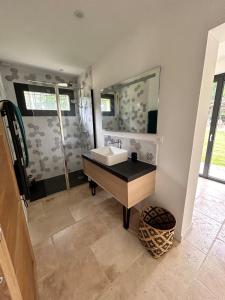 Maisons de vacances Maison dans les bois : photos des chambres