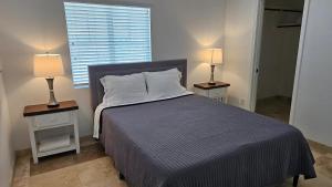 Resort style Retreat ! New Pool , Spa and Game room