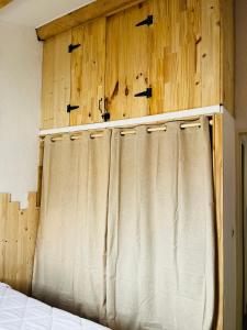 Anisades, Maison cosy avec jardin 5 min plage