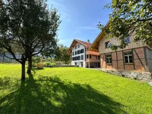 Salzhaus - Erlenbach im Simmental