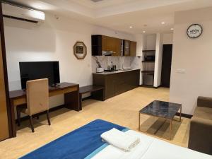 Negombo Ocean Breeze - ShoresEdge Luxury Apartments