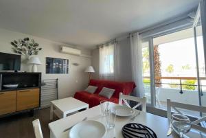 Appartements Cigales de la Mer - climatise, vue mer et parking : photos des chambres