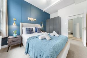 Modern 2 bed Flat in Central London, Barbican Farringdon, EC1V