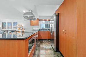 Honu Hale Waikiki 2BDR Spacious Panoramic View