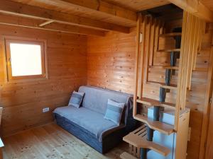 Jelenova lesena hiška 