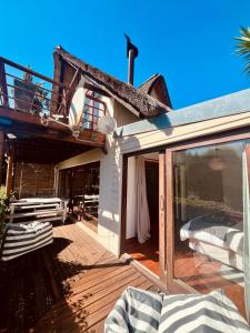 J Bay Surf Villa