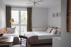 Triple Room with Bathroom room in Busola House