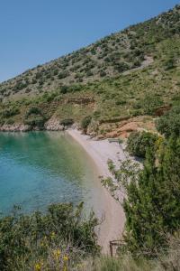 Hidden Gem by Nono Ban