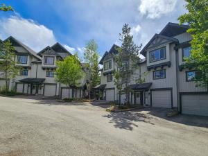 Hearthstone Townhomes by StayIn