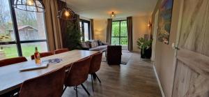 Gezellig 6pers Familiehuis grote tuin met BBQ aan meer Gelderland