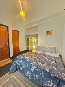 Fly Africa Village 2