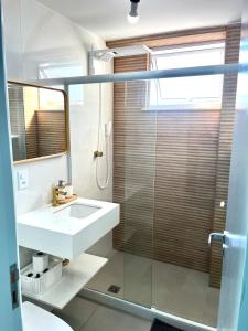 Praia do Forte - AP equipado - até 7P