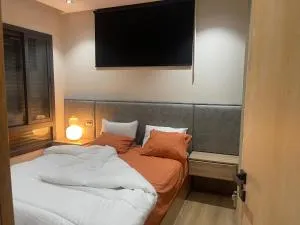 Cosy 1-BR Apartment in Downtown Casablanca Near Anoual Tramway - Le Polo