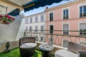 Luxury Studio YourHostHelper