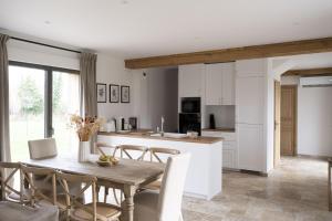 Maisons de vacances Maison du Haras Norman house near Deauville : photos des chambres