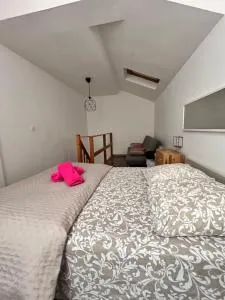 le nid de Mymy - 尼伊圣乔治