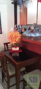 Casa Tríplex amplo Duplex em Condomínio Familiar