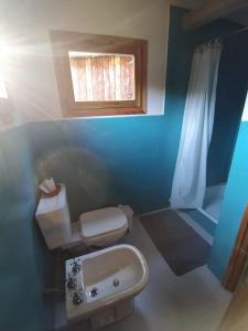 Cabaña La Confluencia, a metros del Río Quemquemtreu y del Río Azul