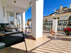 3 minutes from the beach, central and bright A219