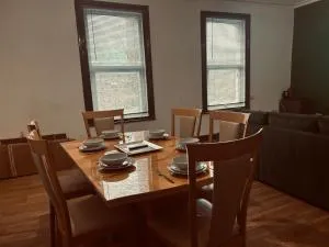 Cozy large sized 4 bedroom flat - Walton on the Hill