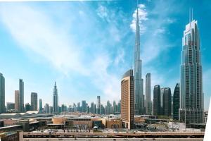 Fresh New 2 Bedroom! Amazing Burj Khalifa View! 5-star Pool & Gym Access!
