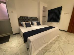 Room with kitchen Negombo Beach