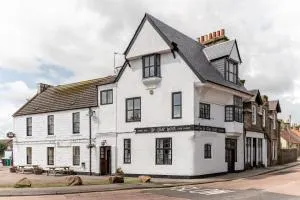 Ye Olde Hotel - Balmullo