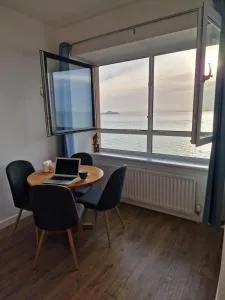 Flat by the sea with great view - Kinghorn