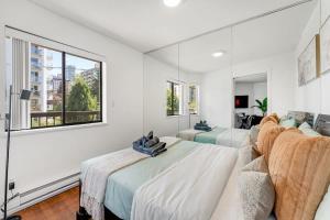 Stylish & Comfy Condo in a Prime Location