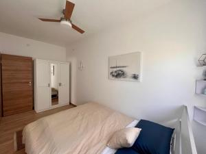 Apartments by the sea Rogoznica - 23714