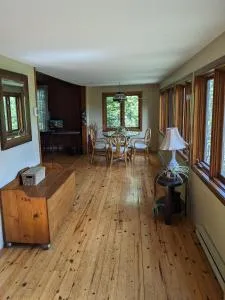 Snowflake Escape - Sainte-Adèle