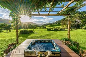 Luxury Farm Homestead & Animal Sanctuary, Hot Tub