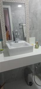 Dois quartos, PRAIA, Farol da Barra