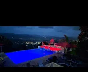 Las Montanas - Las Avispas