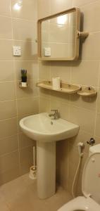 One Bedroom with Pantry