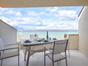 Seafront apartment in Alcamo