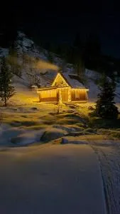 Таежный домик Васильево - Poperechnoye