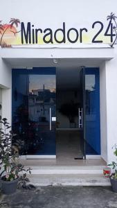 Apartamento con piscina