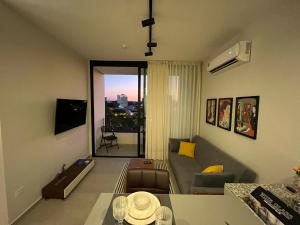 DEPARTAMENTO IMPECABLE A PASOS DeL SHOPPING DEL SOL