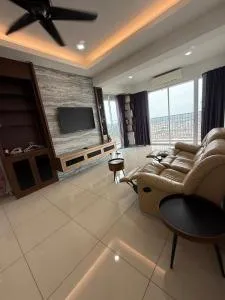 Venus Home 3Room Pool,PlayGround,Free Wifi,6Pax - Kampong Bakar Bata