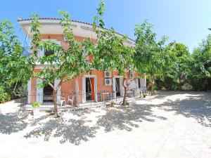 Emilia Apartments