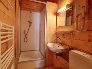 Charmant demi-chalet à La Clusaz pour 6 pers, parking, animaux admis, wifi - FR-1-818-87