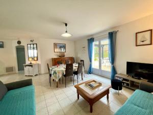 Maisons de vacances Maison familiale 3 chambres avec jardin a 400m de la plage, acces WIFI - FR-1-231-333 : photos des chambres