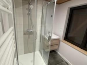 Chalets Chalet renove pour 12 pers. a Super Besse - FR-1-814-89 : photos des chambres
